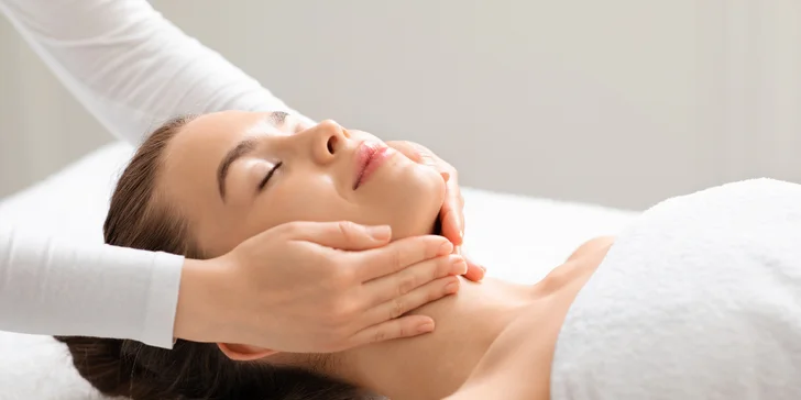Omladenie bez skalpela a ihiel: liftingová masáž, Guasha face workout alebo výhodný balíček