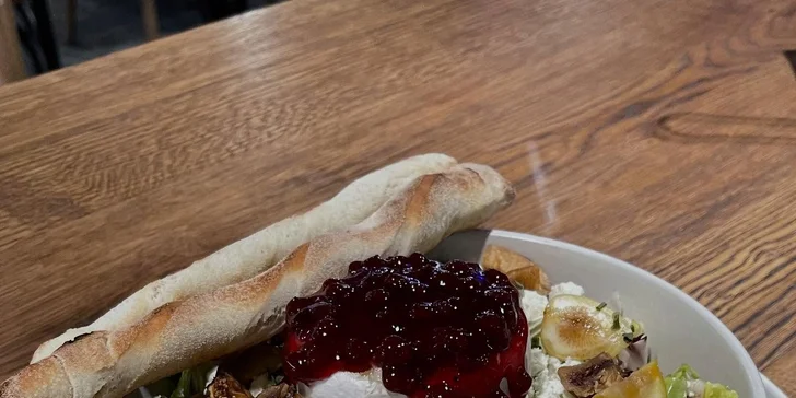 Otvorený voucher do reštaurácie Hood Wood v Steam Factory