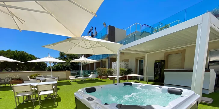 Na dovolenku do Rimini: 4* hotel s raňajkami, cca 100 m od pláže