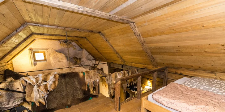 Zážitkové ubytovanie v prírode: zrub až pre 5 s pozorovaním zveri