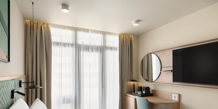 Štvorhviezdičkový hotel v centre Debrecínu: polpenzia aj drink Sky Bare s panoramatickým výhľadom