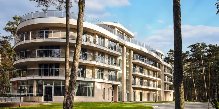Dovolenka pri Balte: hotel v Ustronie Morskie, vrátane stravy, neobmedzeného wellness a výletu loďou