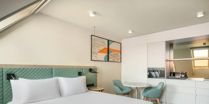 Štvorhviezdičkový hotel v centre Debrecínu: polpenzia aj drink Sky Bare s panoramatickým výhľadom