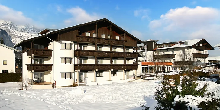 Dovolenka v Rakúsku: hotel 7 km od Innsbrucku, polpenzia a wellness, možnosť skipasu