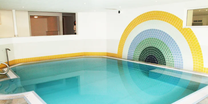 Dovolenka v Rakúsku: hotel 7 km od Innsbrucku, polpenzia a wellness, možnosť skipasu