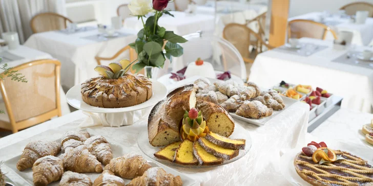 Dovolenka v talianskom Rimini: 4* hotel pri pláži, strava, wellness aj miniklub