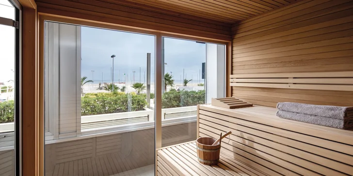 Dovolenka v talianskom Rimini: 4* hotel pri pláži, strava, wellness aj miniklub