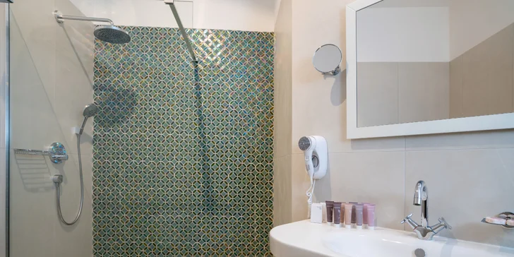 Luxusný 4* pobyt v secesnej továrnickej vile: jedlo, možnosť wellness aj procedúr v Rožnovských pivných kúpeľoch