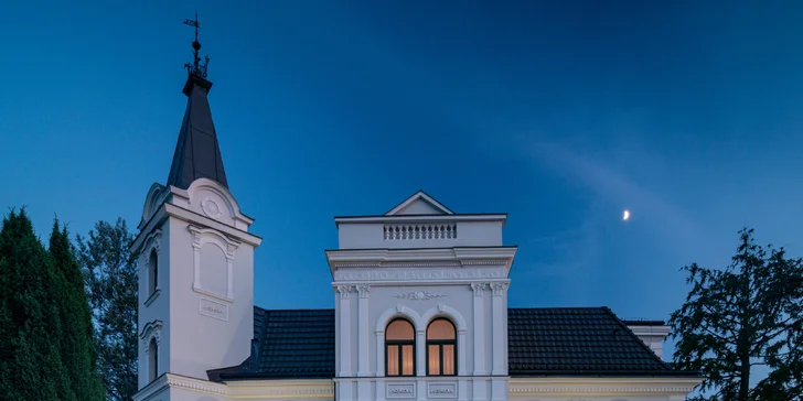 Luxusný 4* pobyt v secesnej továrnickej vile: jedlo, možnosť wellness aj procedúr v Rožnovských pivných kúpeľoch