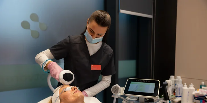 IPL ošetrenie akné a pigmentácie alebo neinvazívny lifting viečok