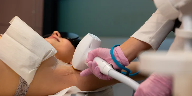 Laserová epilácia pomocou špičkového lasera Triton: horná pera, podpazušie, predkolenie, bikiny a iné