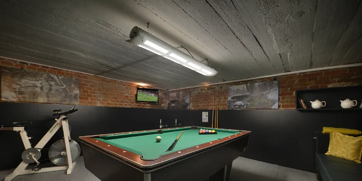 Relax na Vysočine: pobyt v dizajnovom apartmáne, sauna aj vstupenka do sklárne