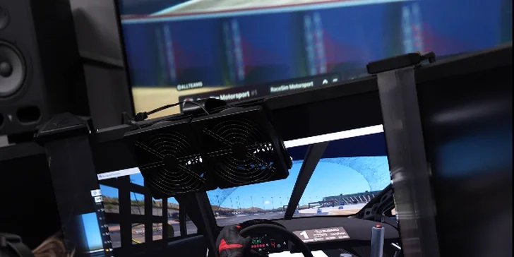 Unikátna jazda na závodnom simulátore