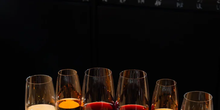 Degustácia vína so someliérom vrátane občerstvenia