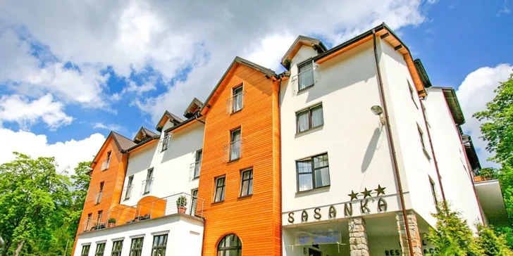 Pobyt v modernom hoteli v poľských Krkonošiach: raňajky alebo polpenzia, neobmedzený wellness