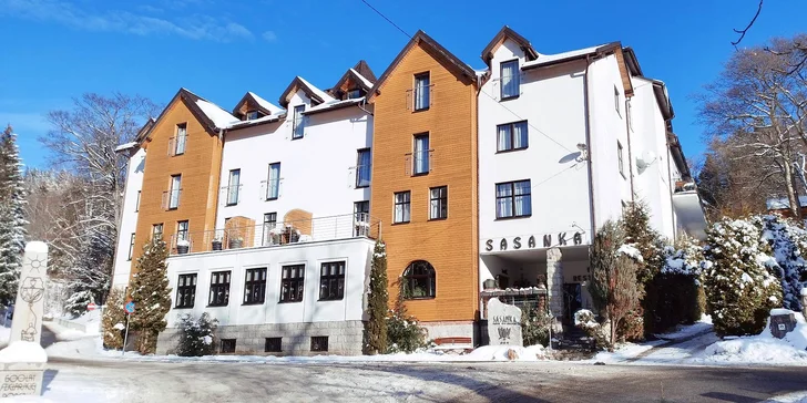 Pobyt v modernom hoteli v poľských Krkonošiach: raňajky alebo polpenzia, neobmedzený wellness