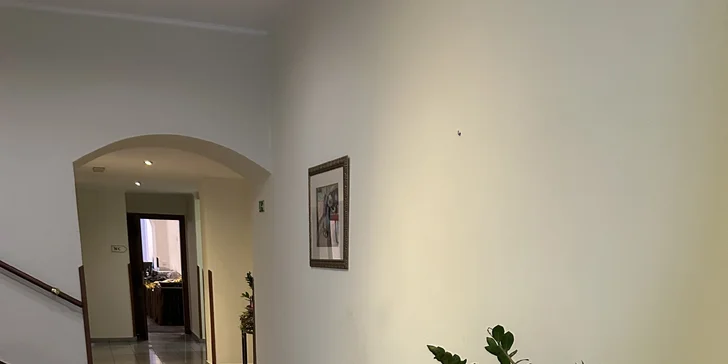 Pobyt v centre Chomutova: historický hotel s raňajkami alebo polpenziou