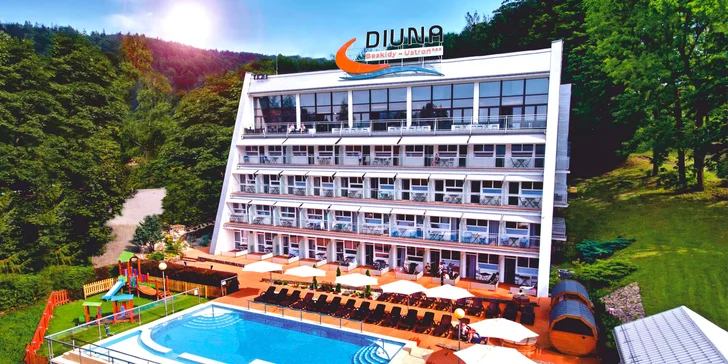 Hotel obklopený horami a lesmi: dovolenka s jedlom, neobmedzeným wellness aj zábavou