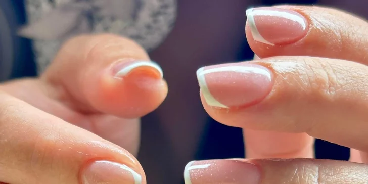 Suchá pedikúra alebo gél lak na ruky aj nohy v salóne Dotyky krásy