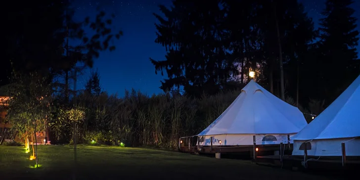 Glamping v poľských Krkonošiach: stanové mestečko neďaleko Jeleniej Hory, výlety do prírody