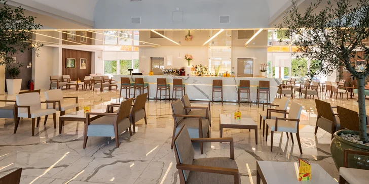 Bosna a Hercegovina: hotel Sunce Neum 100 m od mora, bazén a polpenzia alebo plná penzia