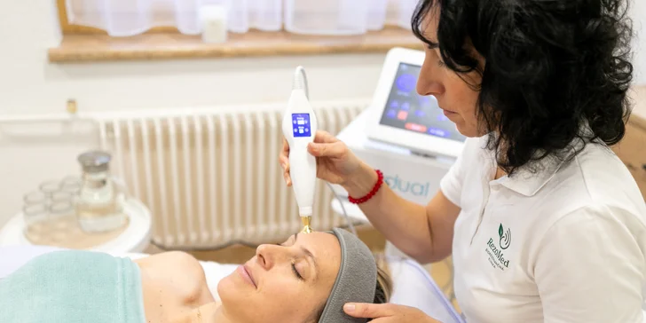 Kozmetické ošetrenie tváre prístrojom Plazma Fusion na klinike RezoMed