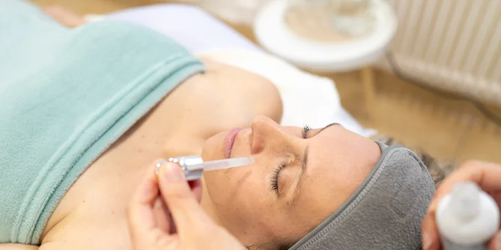 Kozmetické ošetrenie tváre prístrojom Plazma Fusion na klinike RezoMed