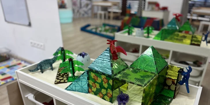 Zážitkové maľovanie alebo dve hodiny kreatívnej hry pre deti od 3 rokov: VYFARBI SA! alebo MAGNETÁČIK