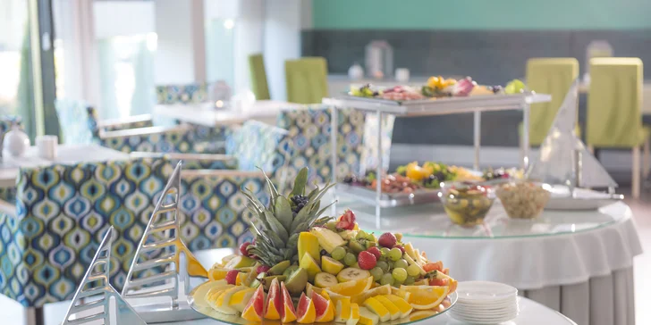 Pohoda v Kolobřehu pre pár aj rodinu: raňajky alebo polpenzia a wellness