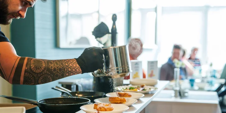 Pohoda v Kolobřehu pre pár aj rodinu: raňajky alebo polpenzia a wellness