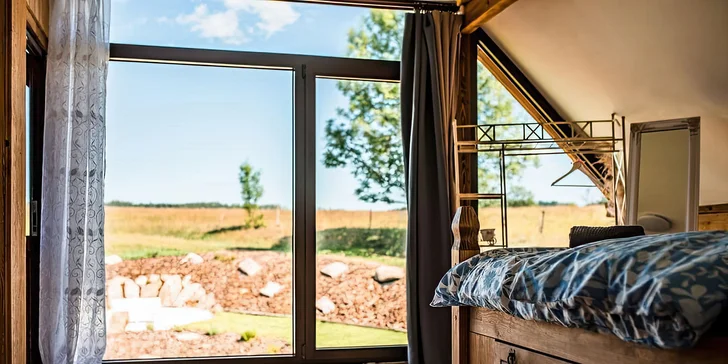 Romantika v Jizerkách: krásne ubytovanie v stodole s možnosťou raňajok, výhľady do krajiny