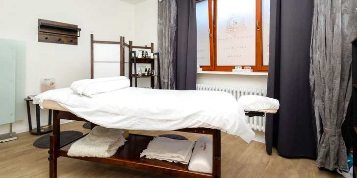 Darčekové poukážky v hodnote 100, 200, 350 alebo 500 eur na kozmetiku, manikúru, starostlivosť o vlasy i telo aj relax