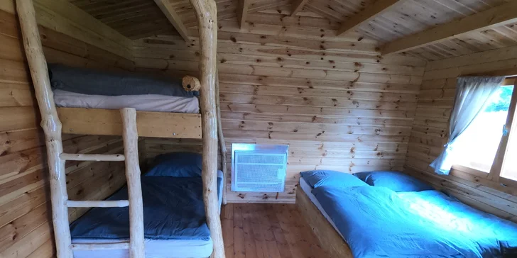 Pobyt medzi zvieratkami na ranči: karavan, chatka alebo maringotka, mini zoo, kone a možnosť raňajok