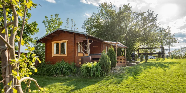 Pobyt medzi zvieratkami na ranči: karavan, chatka alebo maringotka, mini zoo, kone a možnosť raňajok