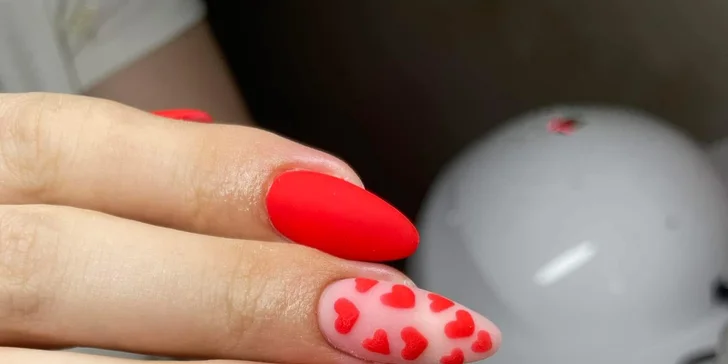 Manikúra s gél lakom, gélové nechty alebo výhodný balíček s gél lakom na ruky aj nohy
