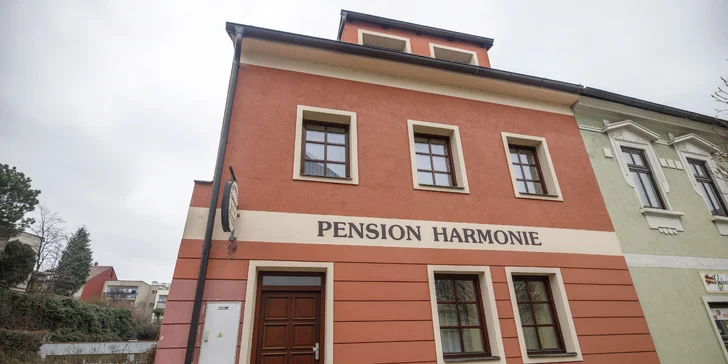 Romantika v Kolíne: pobyt s raňajkami, súkromným wellness a sektom