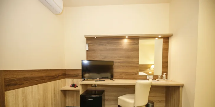 Romantika v Kolíne: pobyt s raňajkami, súkromným wellness a sektom