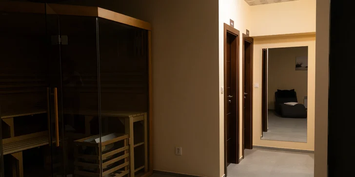 Romantika v Kolíne: pobyt s raňajkami, súkromným wellness a sektom