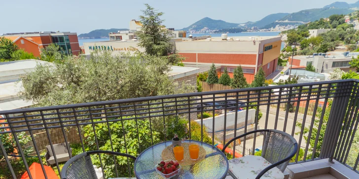 Apartmány neďaleko Sveti Stefan: vonkajší bazén, skvelá poloha kúsok od mora