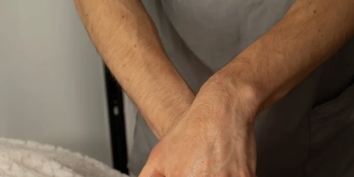 Masáže od slabozrakého maséra: klasická, športová, karpálny tunel aj podľa výberu