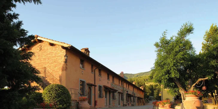 4* hotel pri Florencii: raňajky alebo polpenzia, v lete bazén, možnosť jazdy na koni