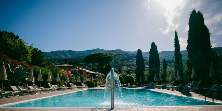 4* hotel pri Florencii: raňajky alebo polpenzia, v lete bazén, možnosť jazdy na koni