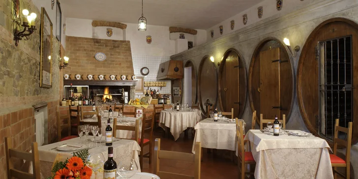 4* hotel pri Florencii: raňajky alebo polpenzia, v lete bazén, možnosť jazdy na koni