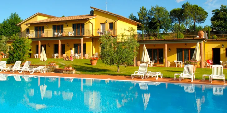 4* hotel pri Florencii: raňajky alebo polpenzia, v lete bazén, možnosť jazdy na koni