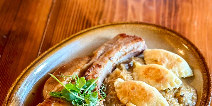 Grilovaná kotleta, richtársky tanier, grilovaný ovčí syr alebo domáce tagliatelle