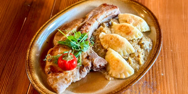 Grilovaná kotleta, richtársky tanier, grilovaný ovčí syr alebo domáce tagliatelle