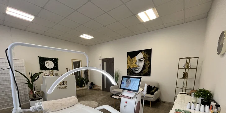 Omladenie bez chirurgického zákroku: HIFU ošetrenie celej tváre a podbradku