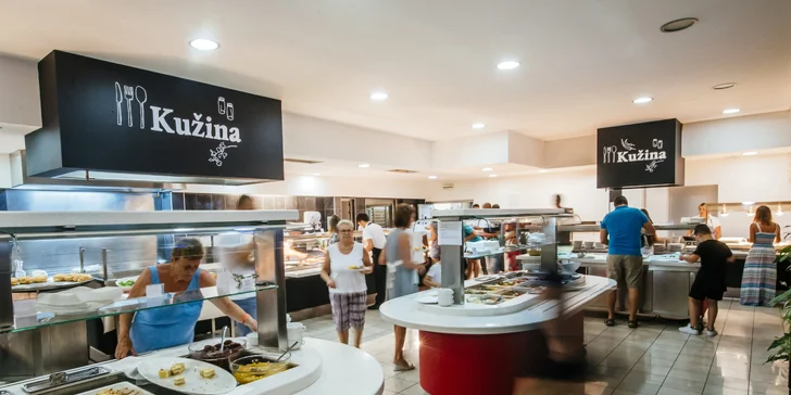 Prázdninový areál v Chorvátsku: štúdio alebo apartmán až pre 5 osôb, pláž a bazénový komplex