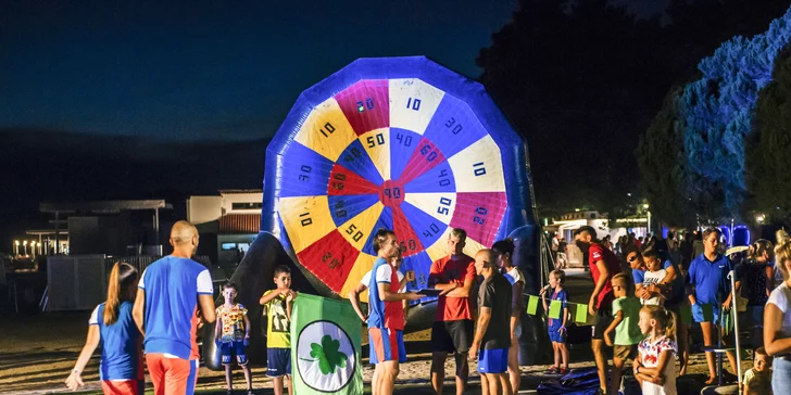 Prázdninový areál v Chorvátsku: štúdio alebo apartmán až pre 5 osôb, pláž a bazénový komplex