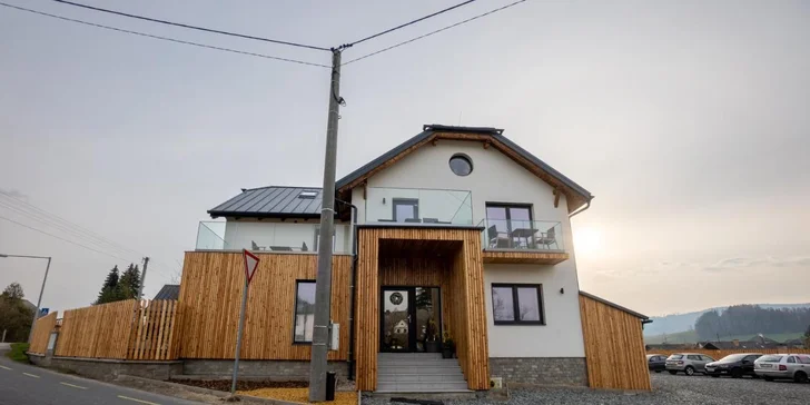 Nádherné apartmány vo Veľkých Losinách: kapacita až 8 osôb, možnosť raňajok aj wellness